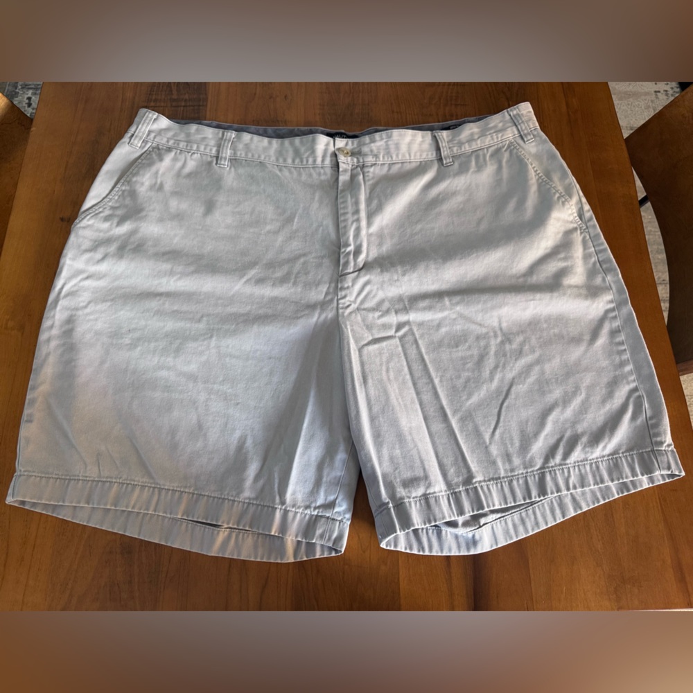 Nautica- light gray. Lightly worn. Small mark as seen in last photo. 48W BG